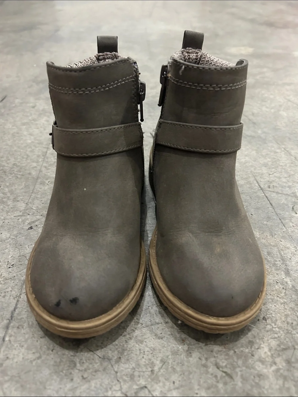 Girls Insulated Winter Boots in Black and Pink and Gray Booties